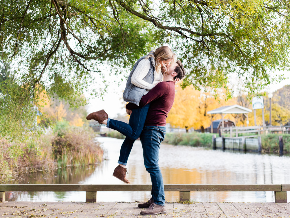 romantic-fall-engagement-photos - matt erickson photography